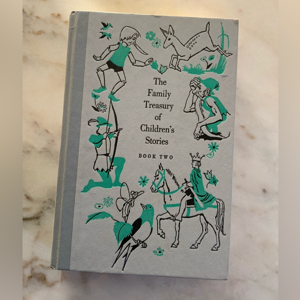 The Family Treasury of Childrens Stories